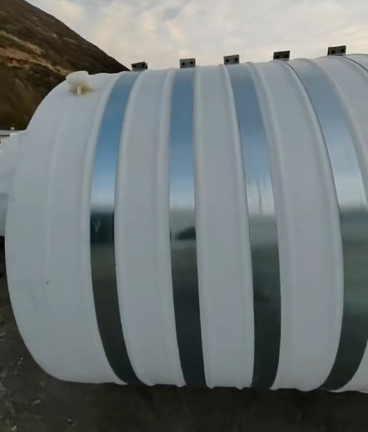 圆形长城区塑料桶批量交付案例:结构稳定,适配多行业液体储运需求 圆形长城区塑料桶批量交付案例:结构稳定,适配多行业液体储运需求